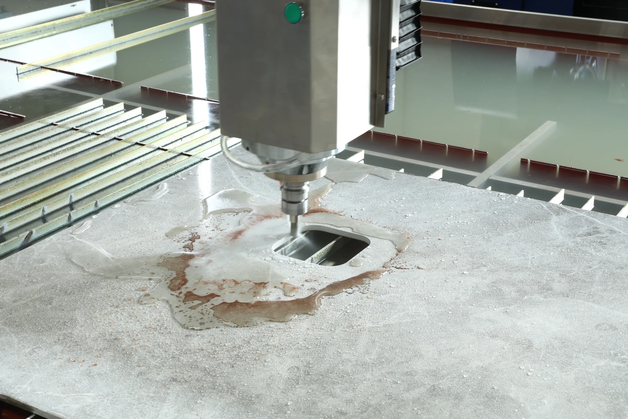 Milling spindle on a sink opening